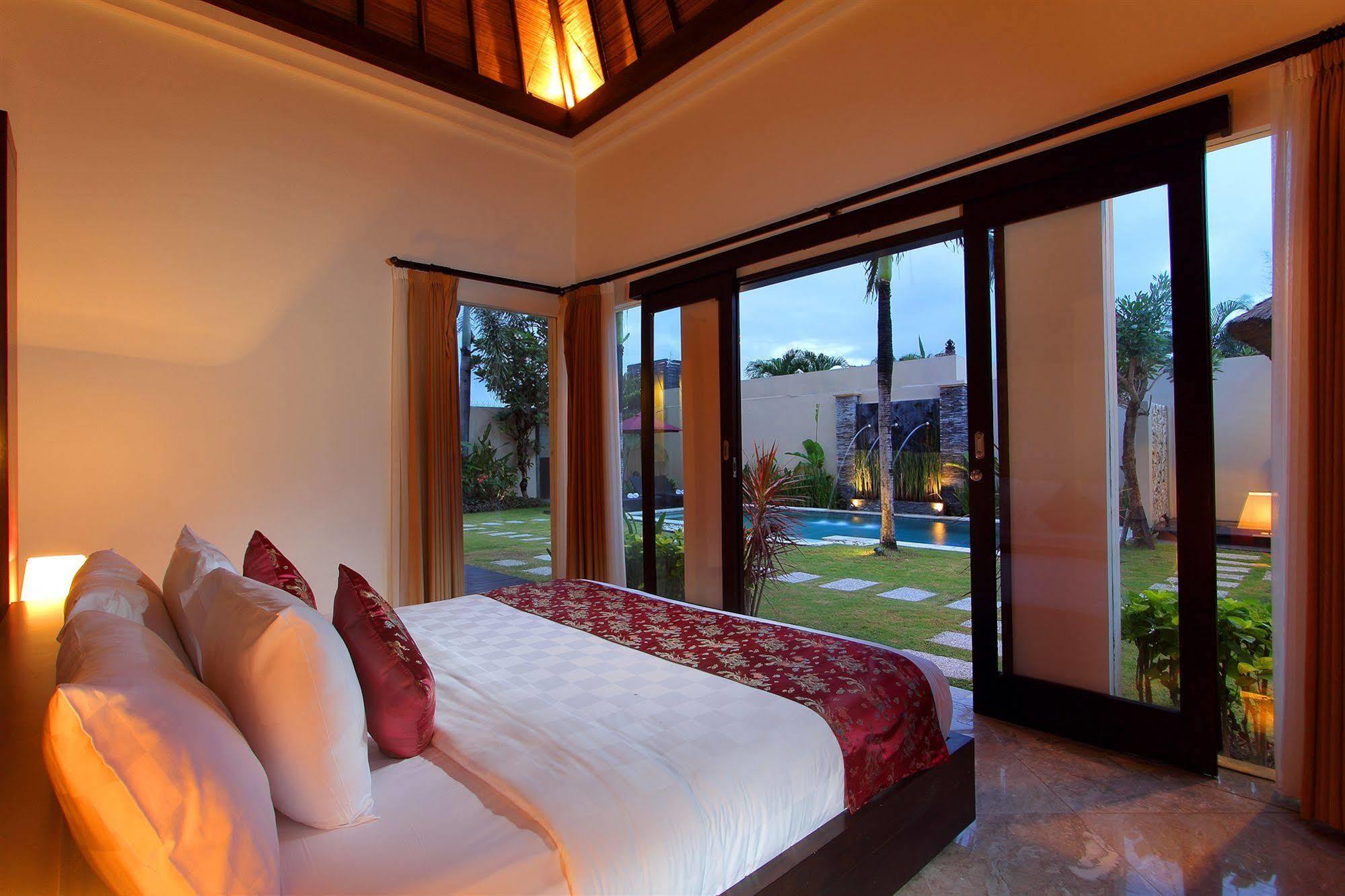 Rc Villas And Spa Bali Seminyak  Exterior photo